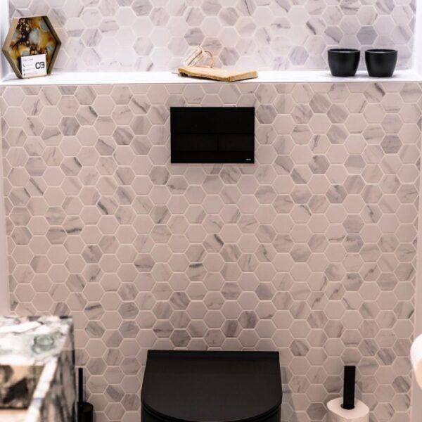amh13003 hexagon carrara white marble effect 4 e1660142423883